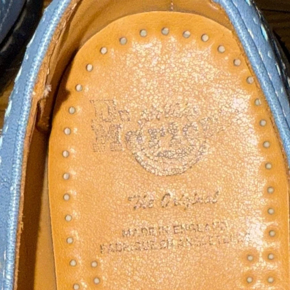 Dr. Martens scratches toes